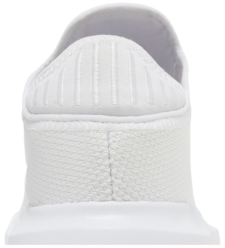 Adidas Swift Run X Triple White