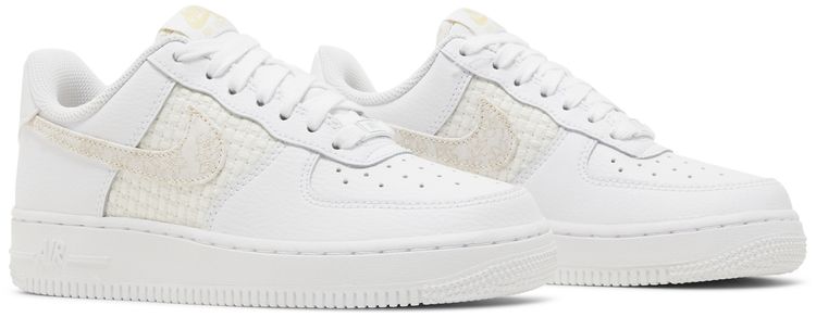 Nike Wmns Air Force 1 07 SE Flower Swoosh