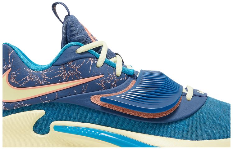 Nike Zoom Freak 3 NRG Valentines Day