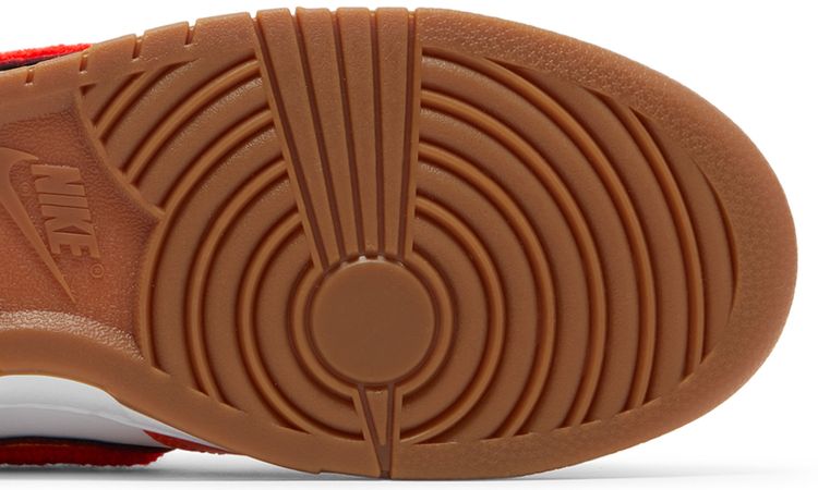 Nike Dunk High Chenille Swoosh