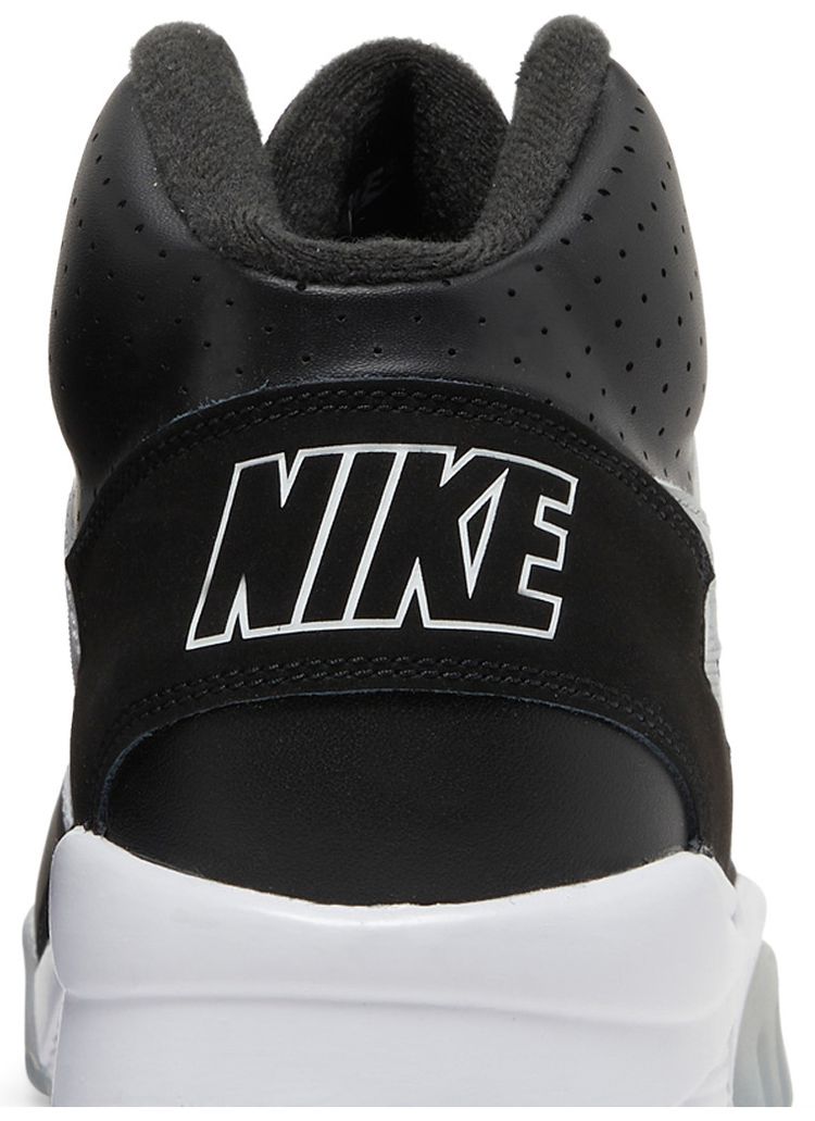 Air Trainer SC High Raiders