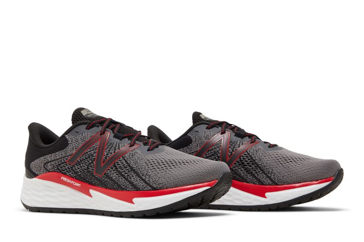 New Balance Fresh Foam Evare 4E Wide Dark Grey Team Red