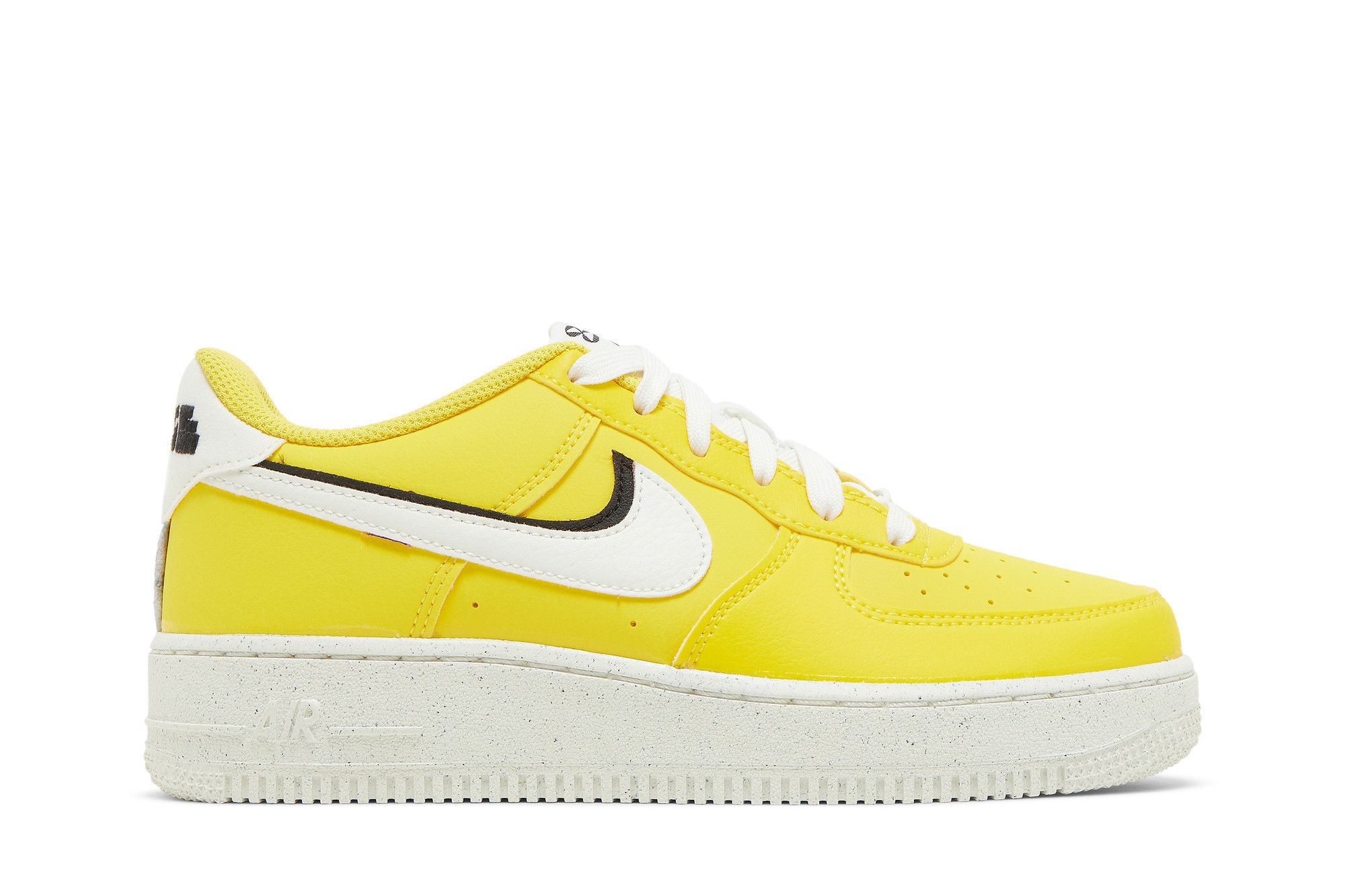Nike air force 1 lv8 yellow velvet online