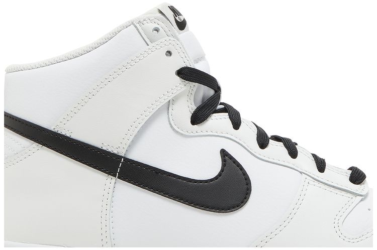 Nike Dunk High Reverse Panda