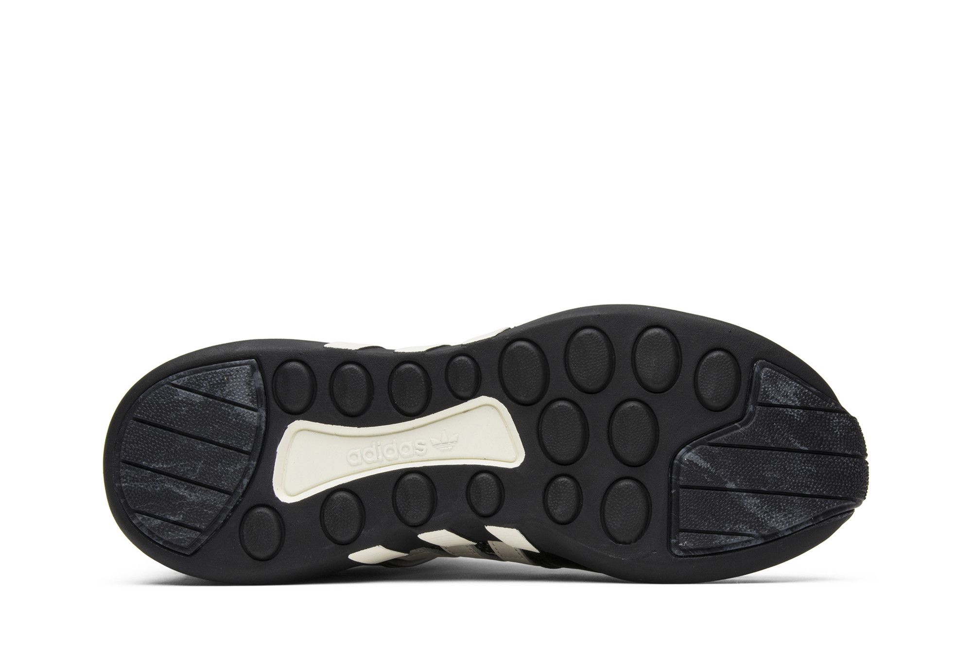 Achetez des Undefeated x EQT ADV Support Black BY2598 GOAT FR