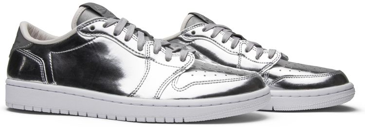 Air Jordan 1 Retro Low OG Pinnacle Metallic Silver
