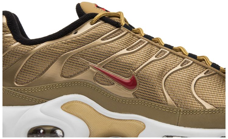 Nike Air Max Plus QS Metallic Gold