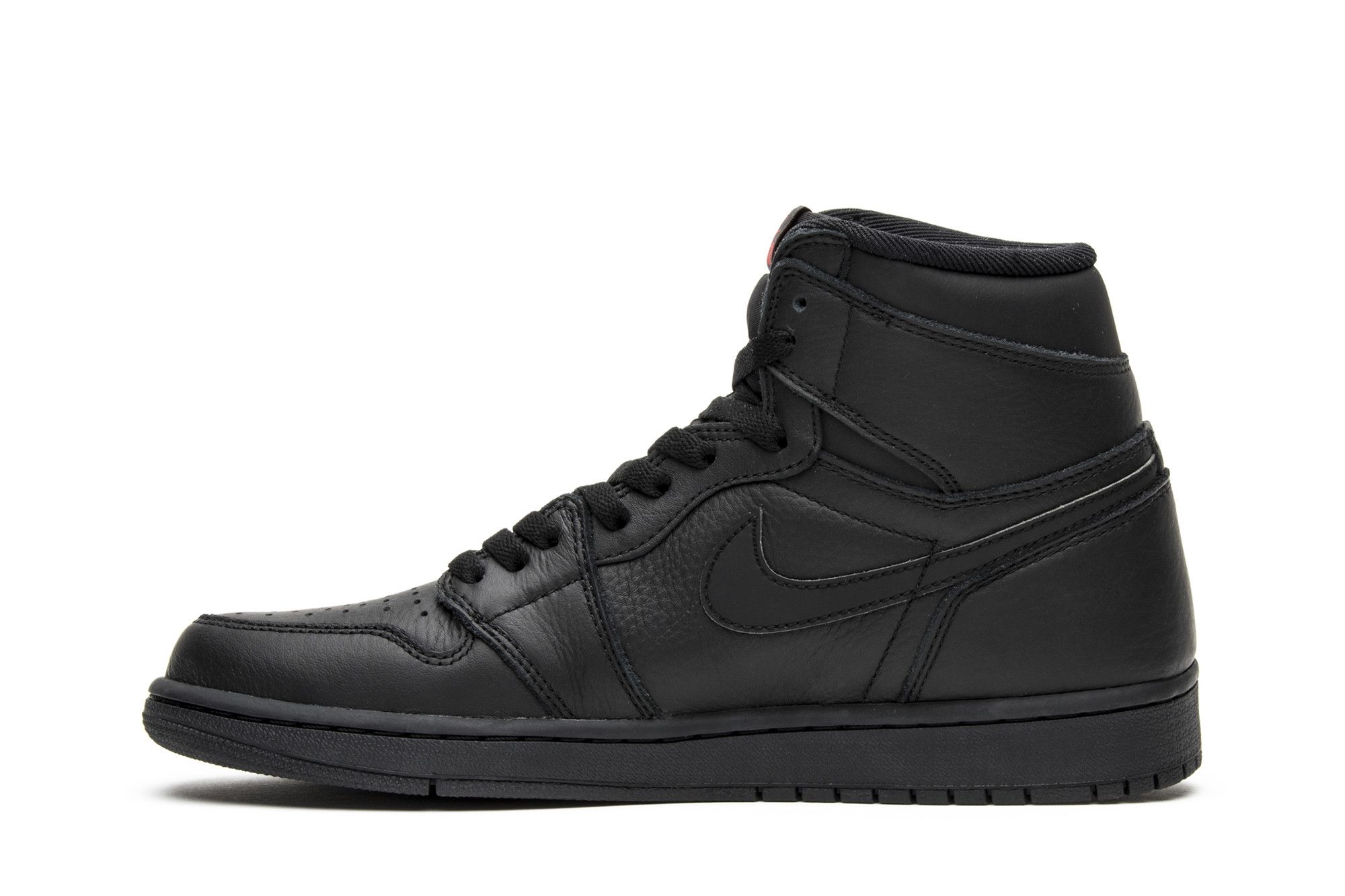 Triple black jordans cheap