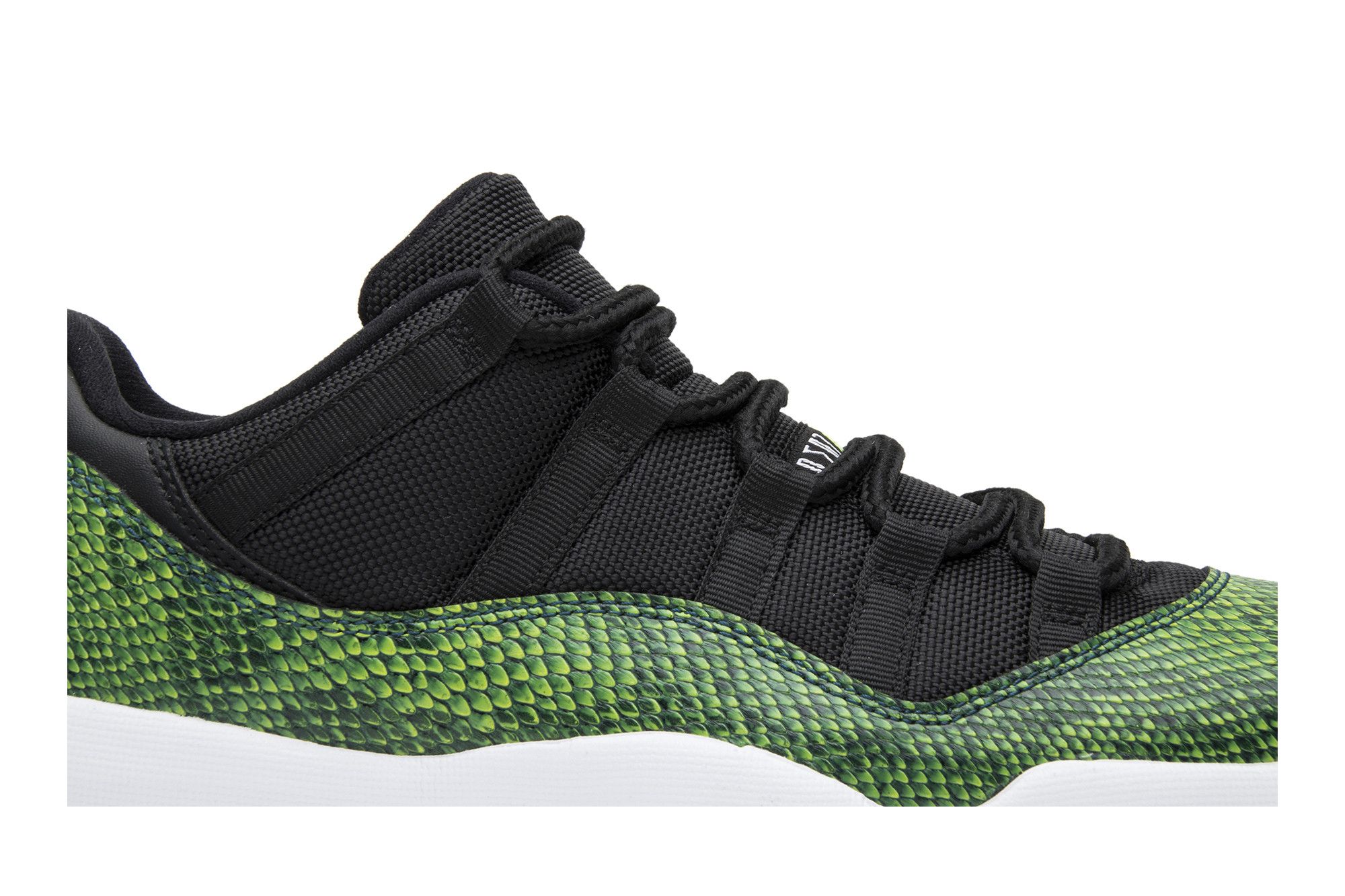 Air jordan 11 retro low snake shop