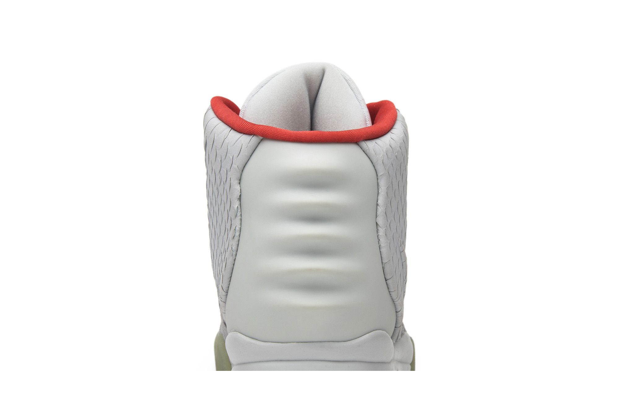 Nike yeezy platinum clearance