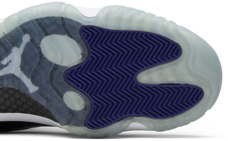 Air Jordan 11 Retro Low Concord