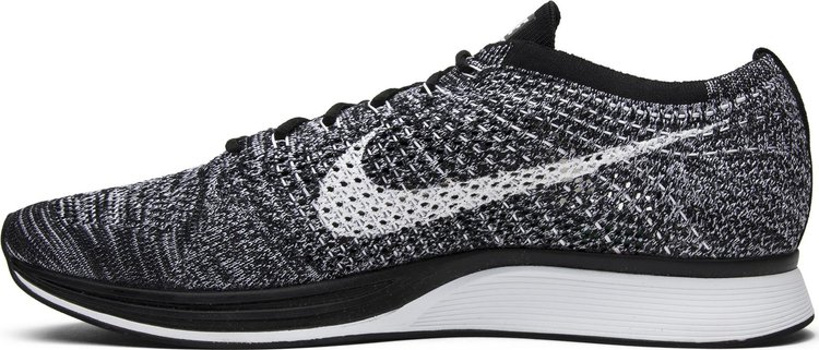 Flyknit Racer Oreo 20