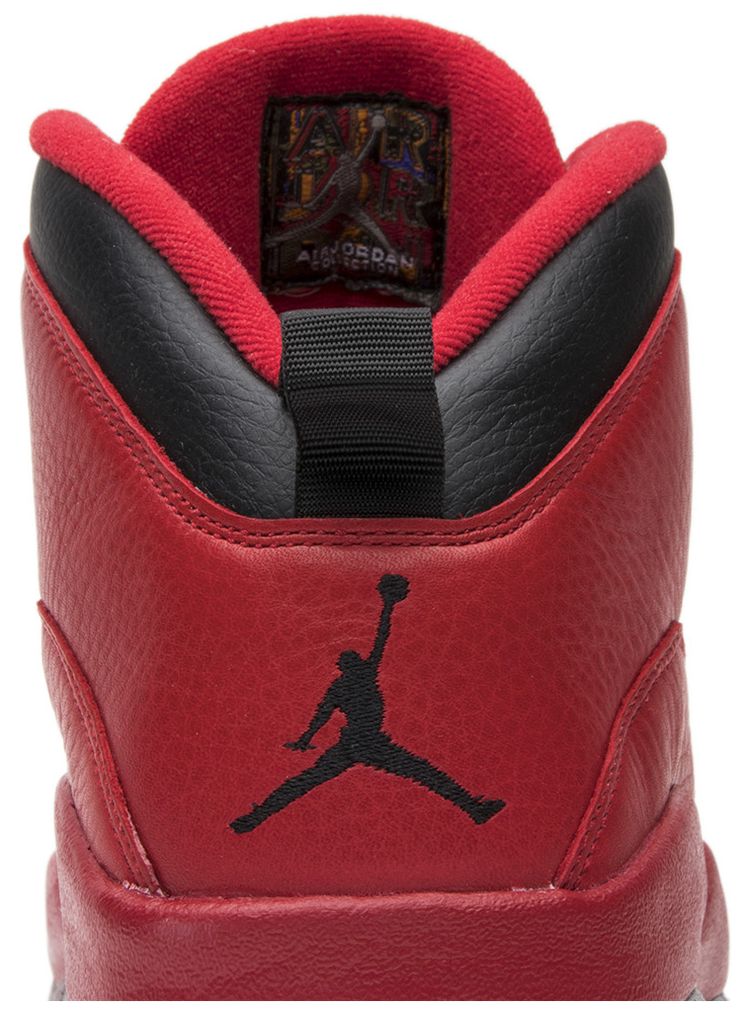 Air Jordan 10 Retro Bulls Over Broadway