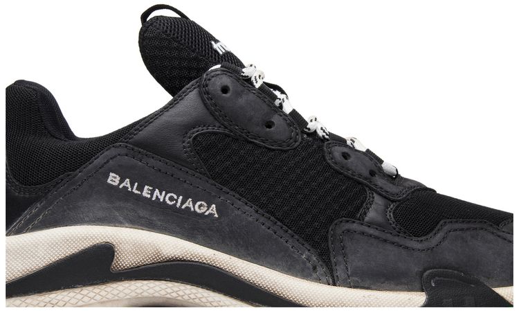 Balenciaga Triple S Sneaker Black Red