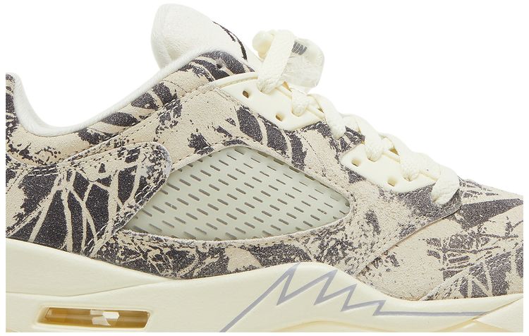 Wmns Air Jordan 5 Retro Low Expression