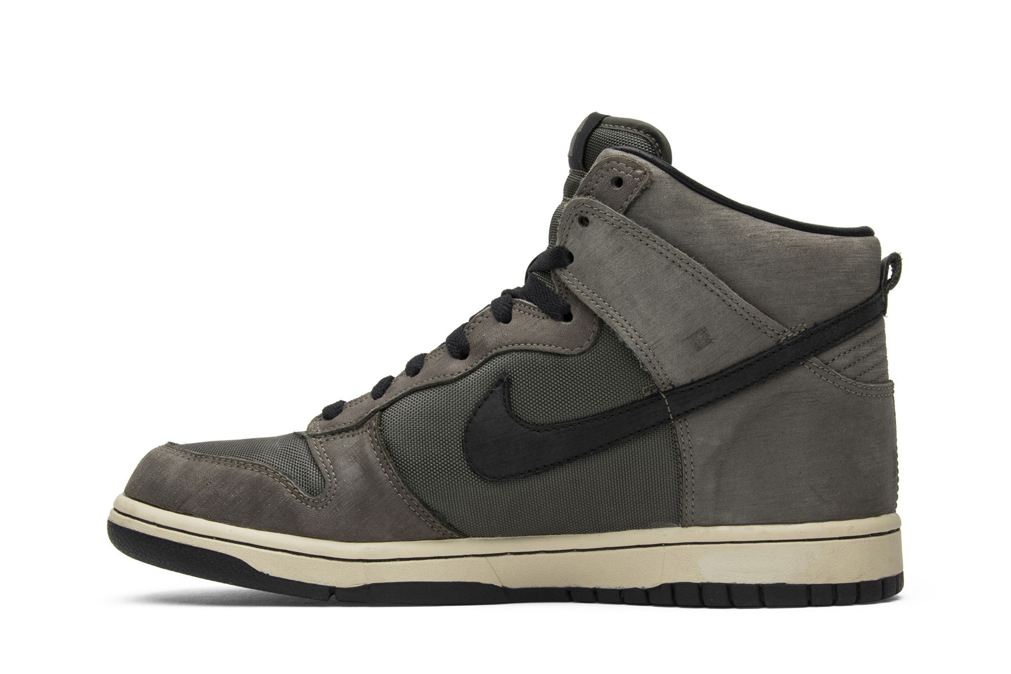 Buy Undefeated x Dunk High Premium SP 'Ballistic' - 598472 Buy Undefeated x Dunk High Premium SP 'Ballistic' - 598472