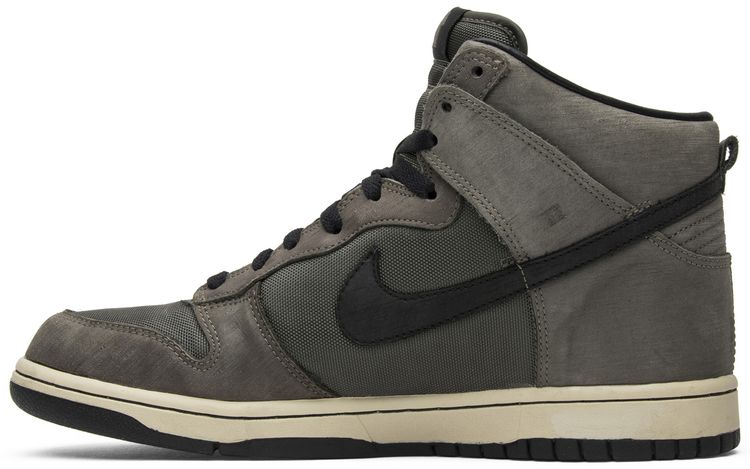 Undefeated x Dunk High Premium SP Ballistic