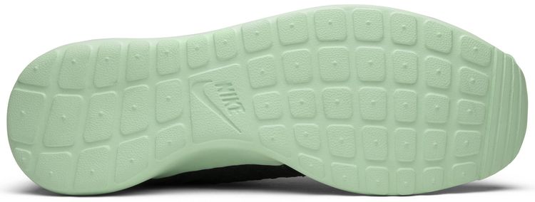 Roshe One FB Yeezy