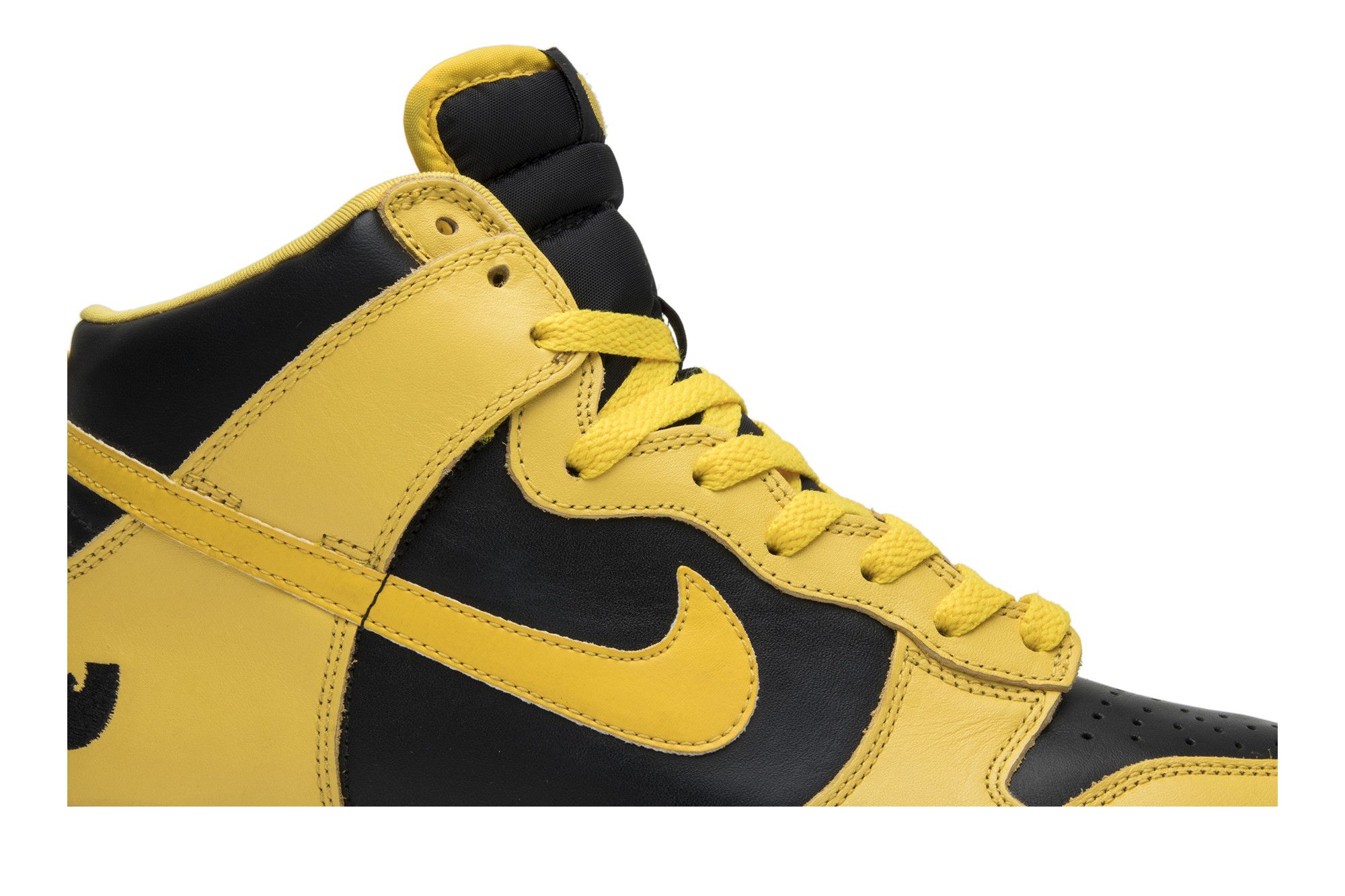 Buy Wu-Tang x Dunk High LE 1999 - 630335 073 | GOAT