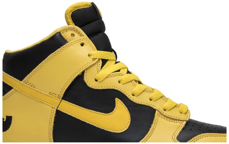 Wu Tang x Nike Dunk High LE 1999