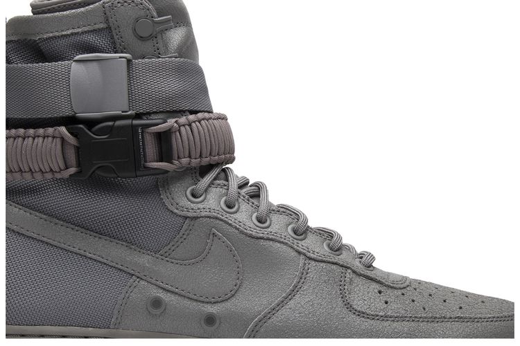 Nike SF Air Force 1 QS Dust