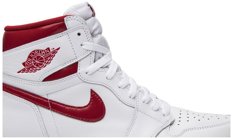 Air Jordan 1 Retro High OG Metallic Red