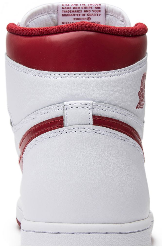 Air Jordan 1 Retro High OG Metallic Red