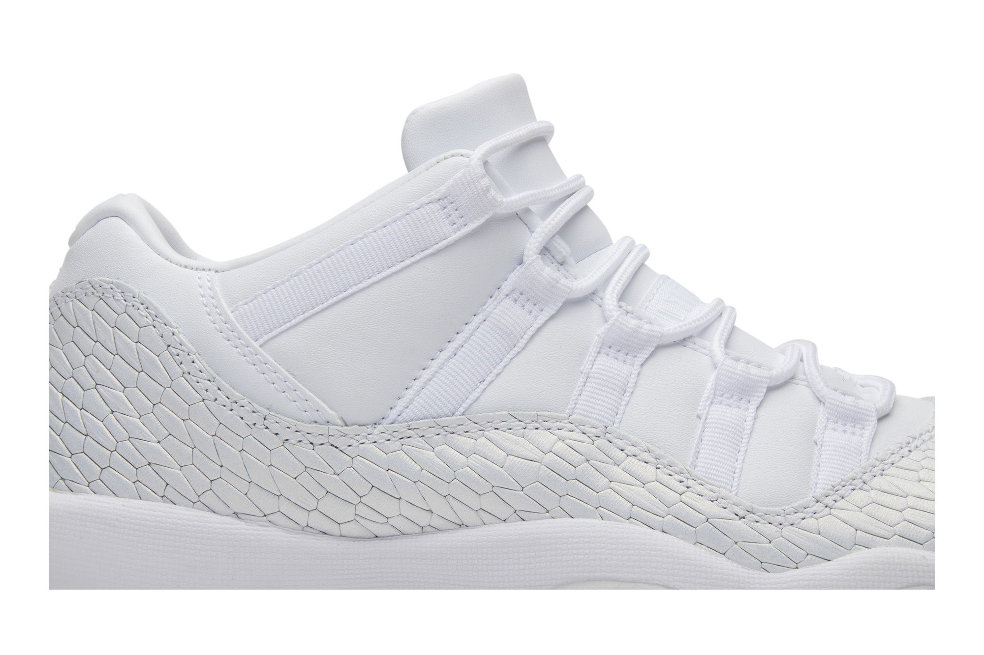 Size 3.5 Air Jordan 11 Retro Low Premium GS Frost White