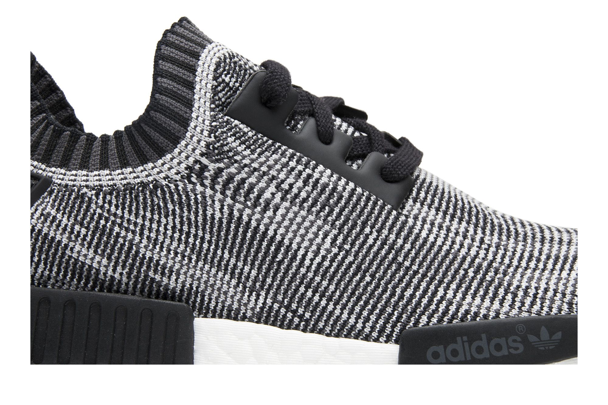 Nmd r1 pk monochrome clearance
