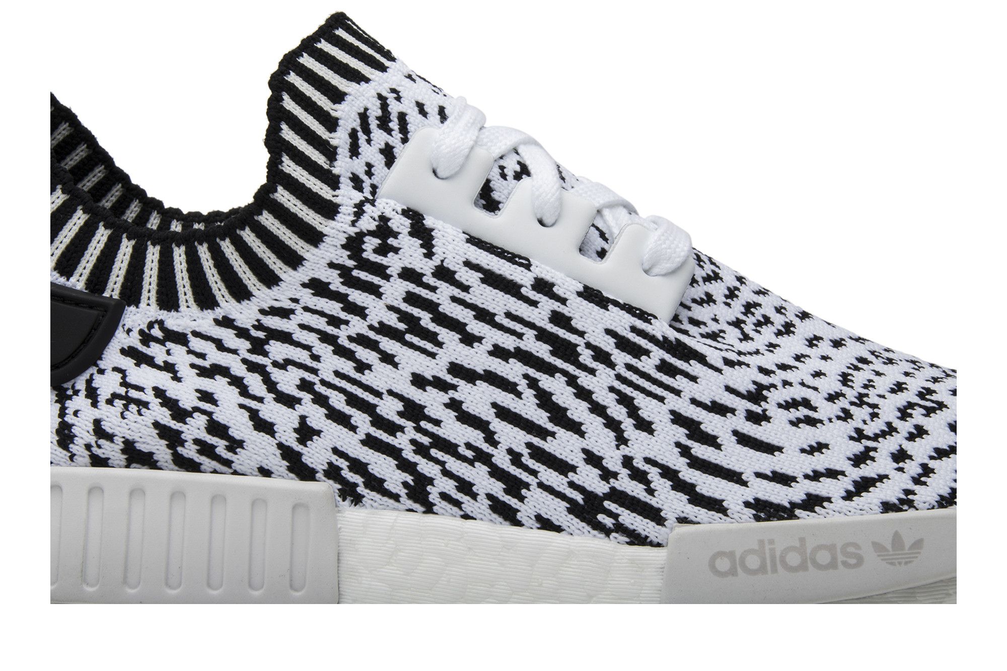 Nmd r1 zebra primeknit online