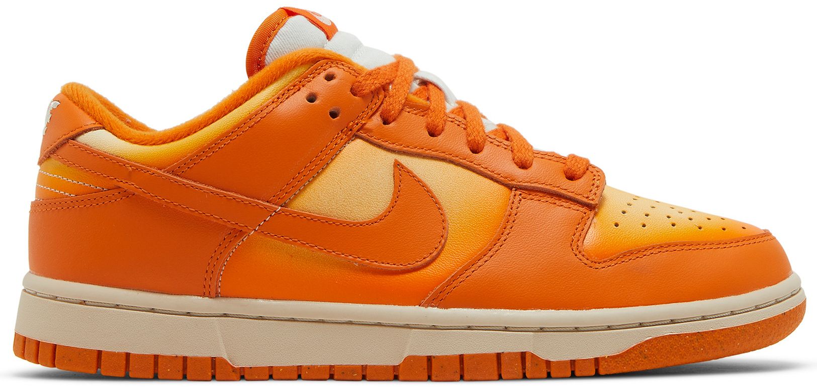 wmns dunk low orange pearl