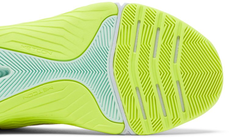 Nike Wmns Metcon 8 Arctic Orange Volt