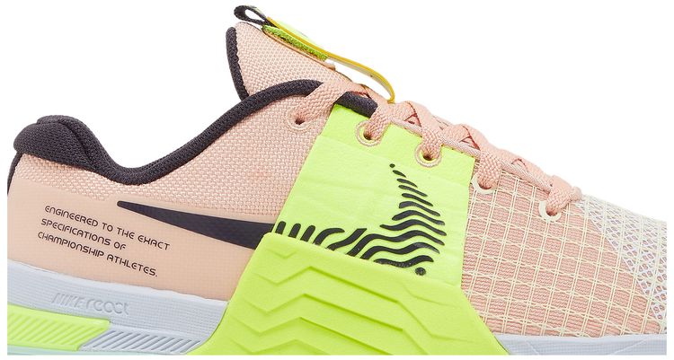 Nike Wmns Metcon 8 Arctic Orange Volt