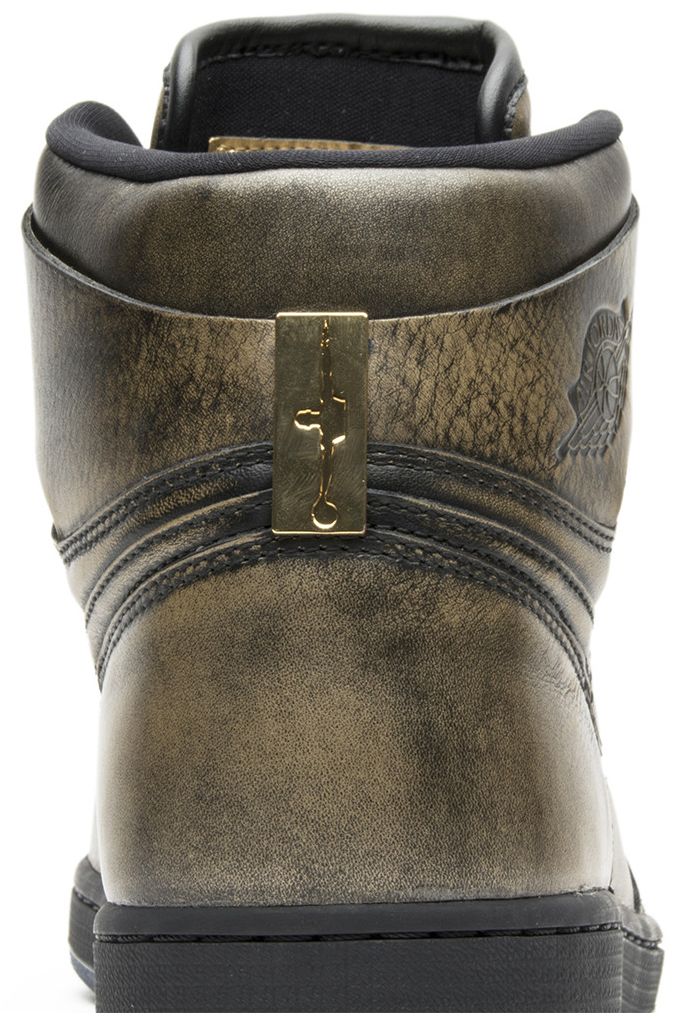 Air Jordan 1 Retro High OG Wings