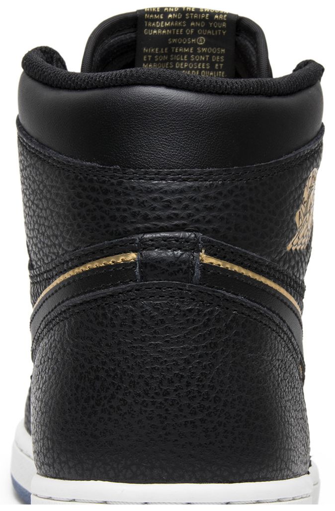 Air Jordan 1 Retro High OG City of Flight