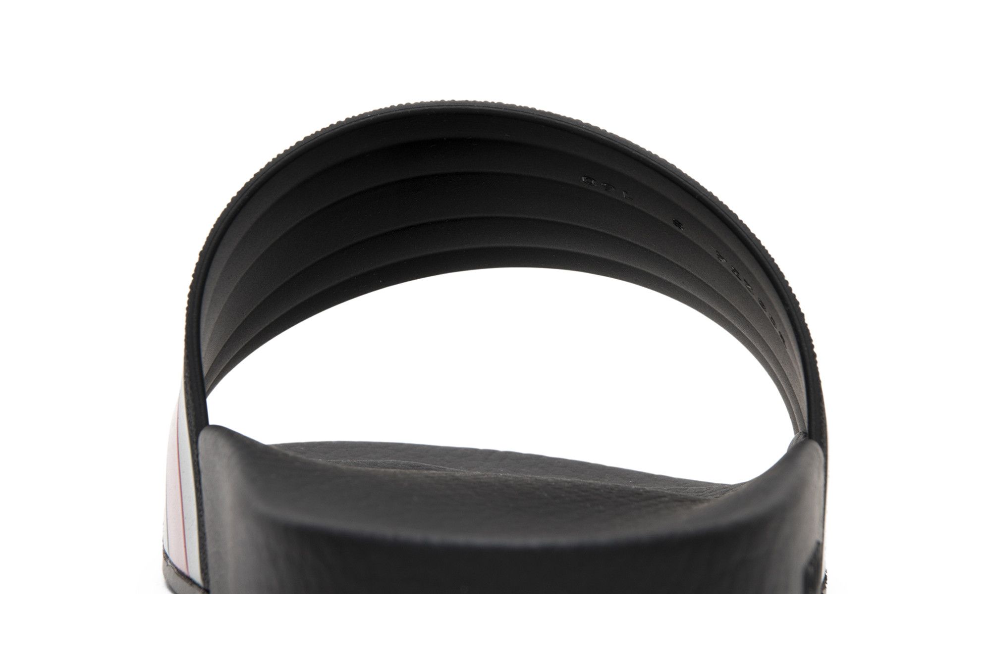 Buy Gucci Pursuit 72 Rubber Slide Black 308234 GIB10 1098 GOAT CA