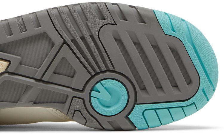 New Balance 550 Big Kid White Surf