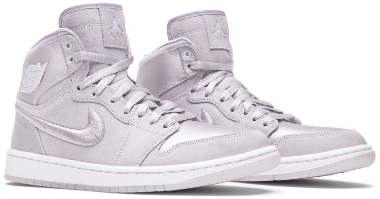 Wmns Air Jordan 1 Retro High Season of Her Barely Grape