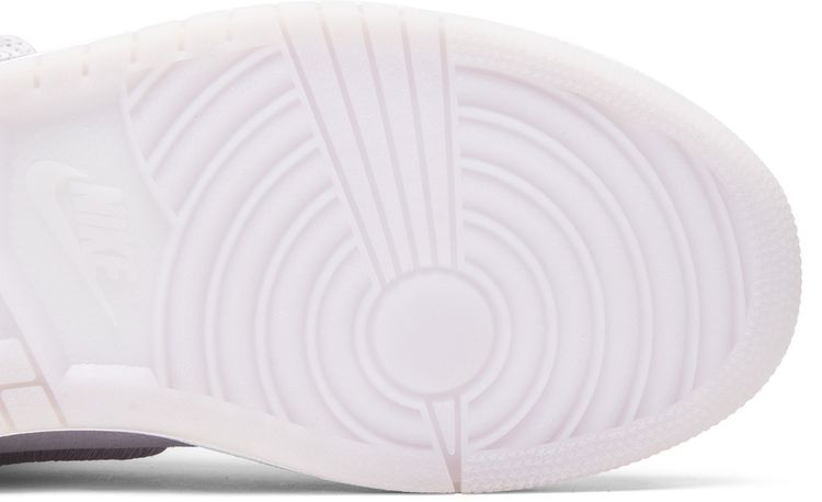 Wmns Air Jordan 1 Retro High Season of Her Barely Grape