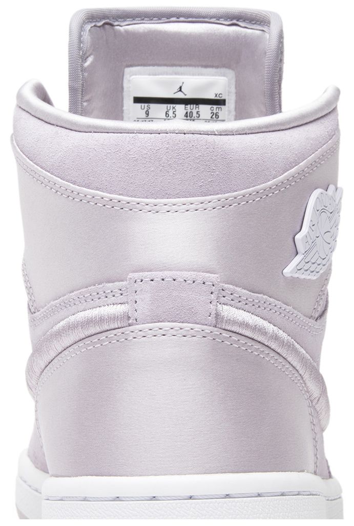 Wmns Air Jordan 1 Retro High Season of Her Barely Grape