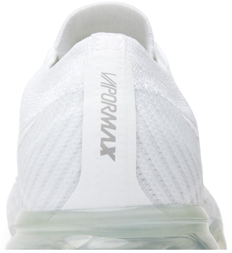 Nike Wmns Air VaporMax White Christmas