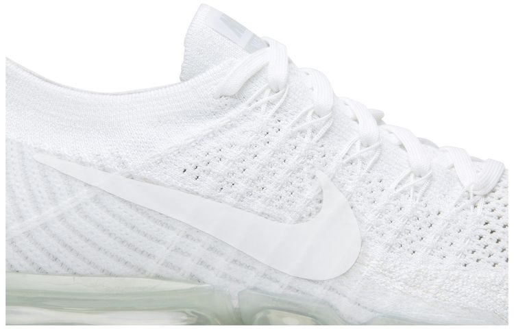 Nike Wmns Air VaporMax White Christmas