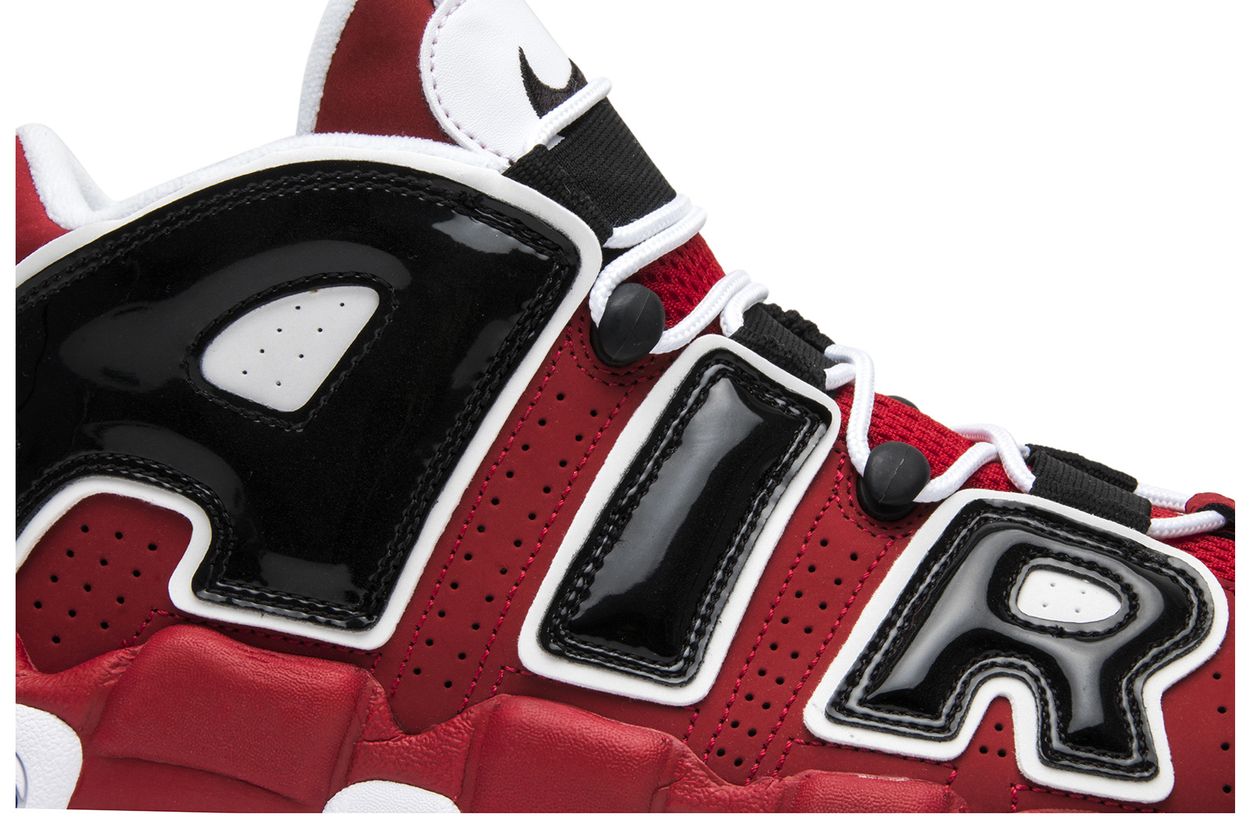 uptempo bulls on feet