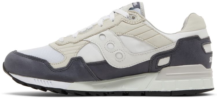 Shadow 5000 Premier White Navy