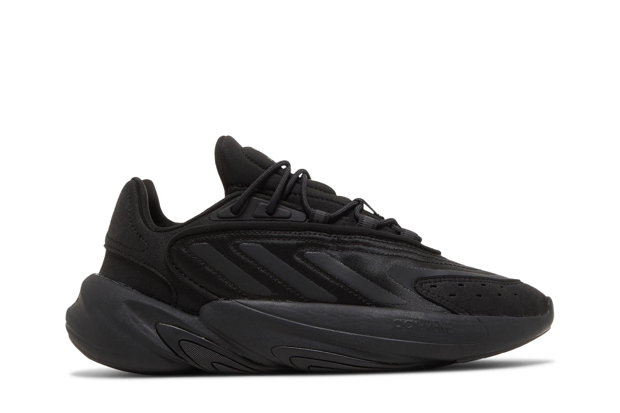 Triple black 700 v2 sale