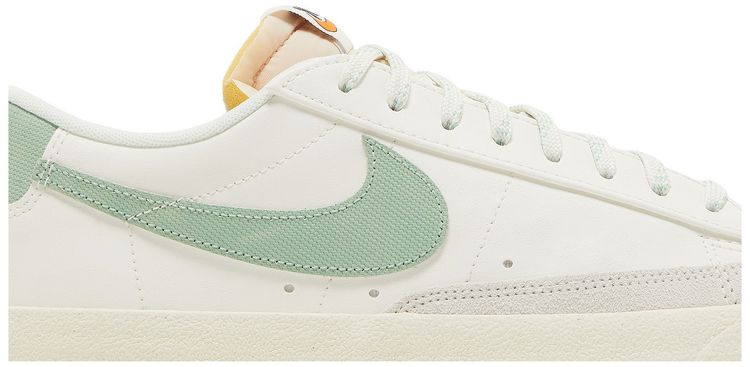 Nike Blazer Low 77 Premium Certified Fresh