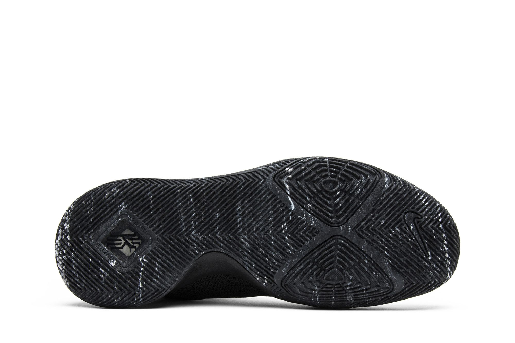 Nike kyrie 3 triple black discount