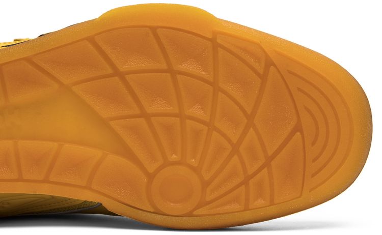 Aliens x Reebok Alien Stomper Mid Powerloader The Final Scene Pack