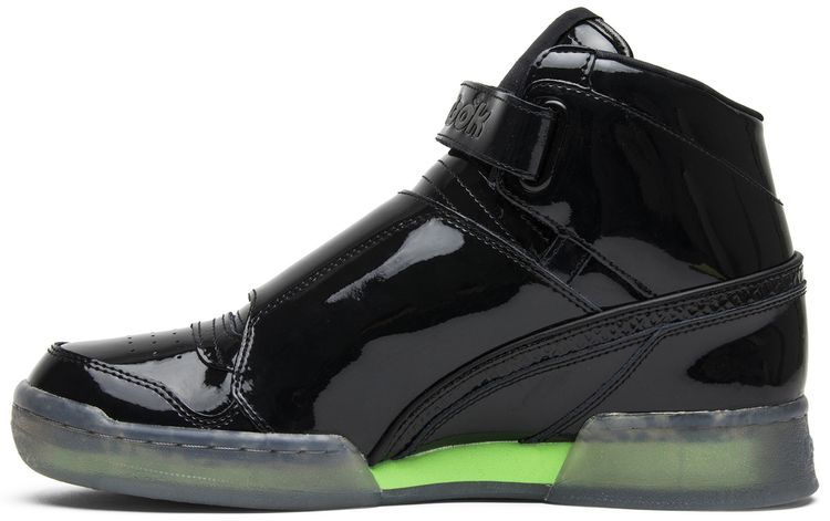 Aliens x Reebok Alien Stomper Mid Powerloader The Final Scene Pack