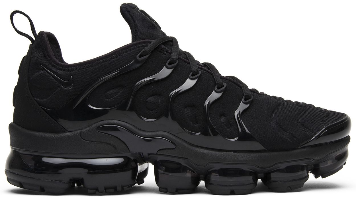 vapormax cleats black